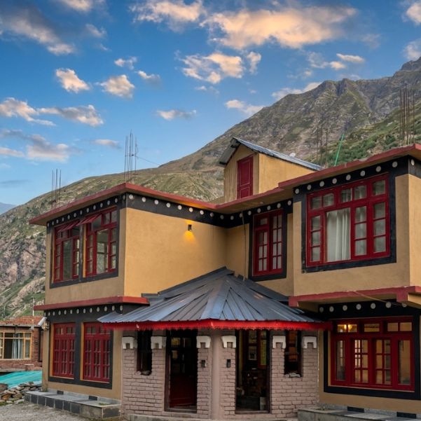 Where to Stay in Sissu