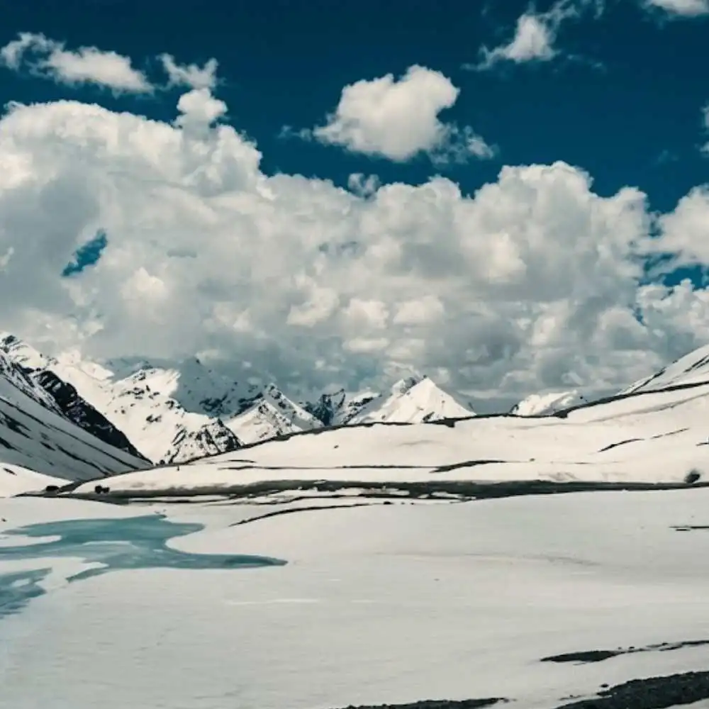 Best Value Manali to Baralacha Pass Tour With Jispa Riverside Stay