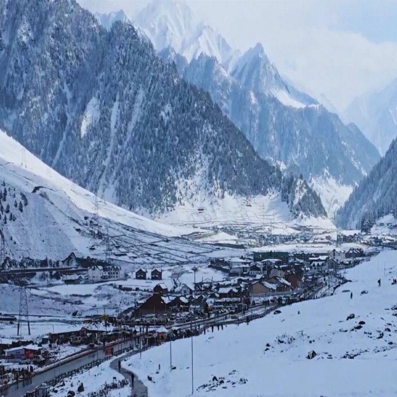 Safety, Avalanche Warnings and Scams in Sonamarg in February