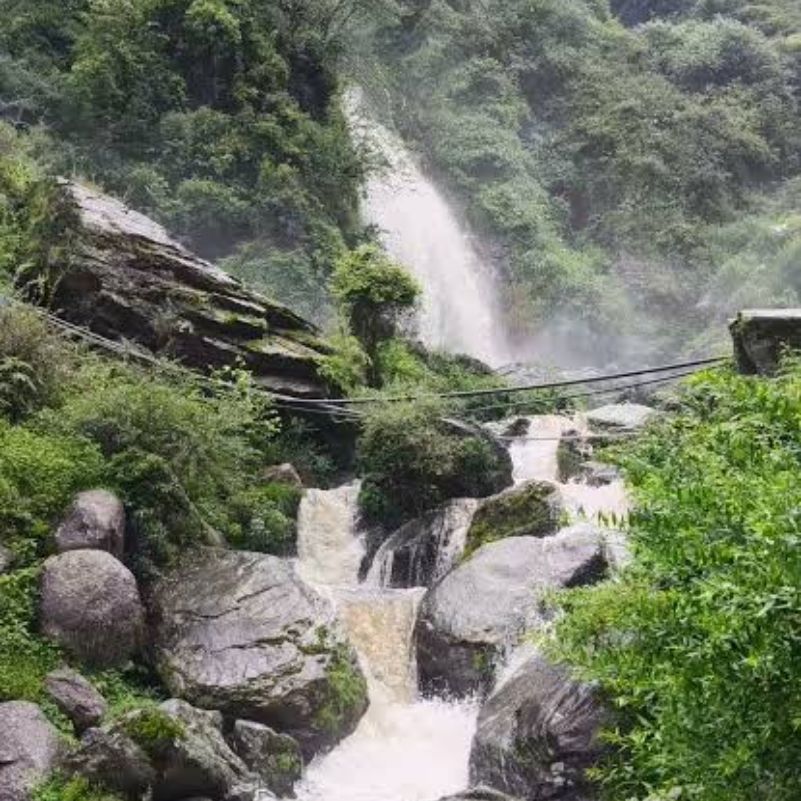 Explore Gunehar or Bangoru Waterfall