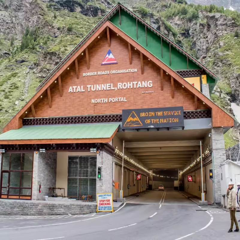 Winter landscape near Atal Tunnel.jpg