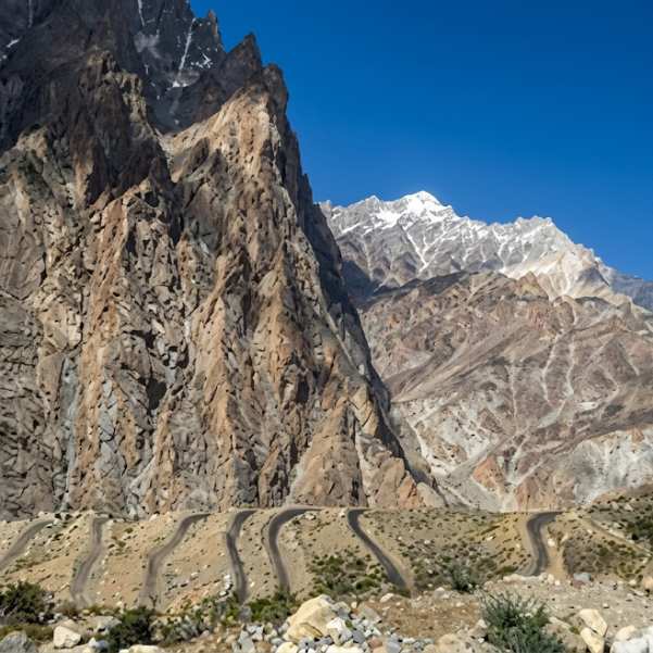 Shipki La Pass in May