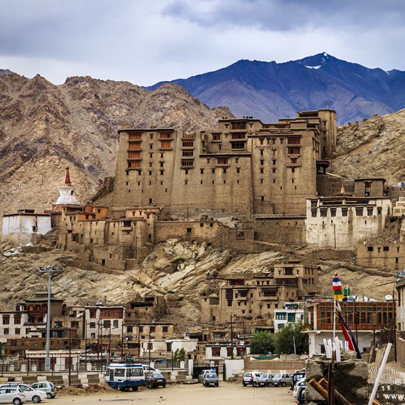 Majestic Leh Palace in Leh, Ladakh.jpg