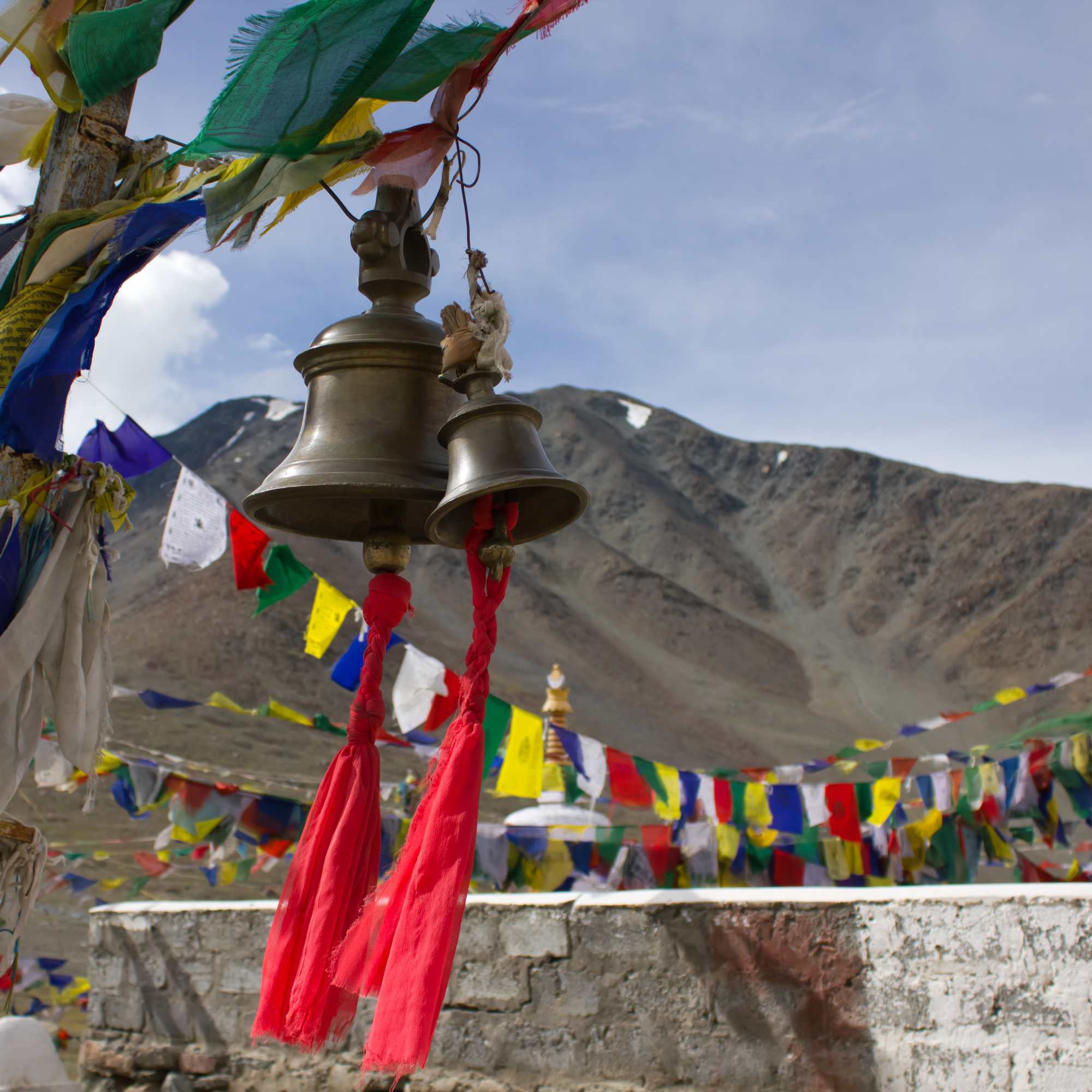 Beautiful Himalayan scenery at Kunzum Pass in India.jpg