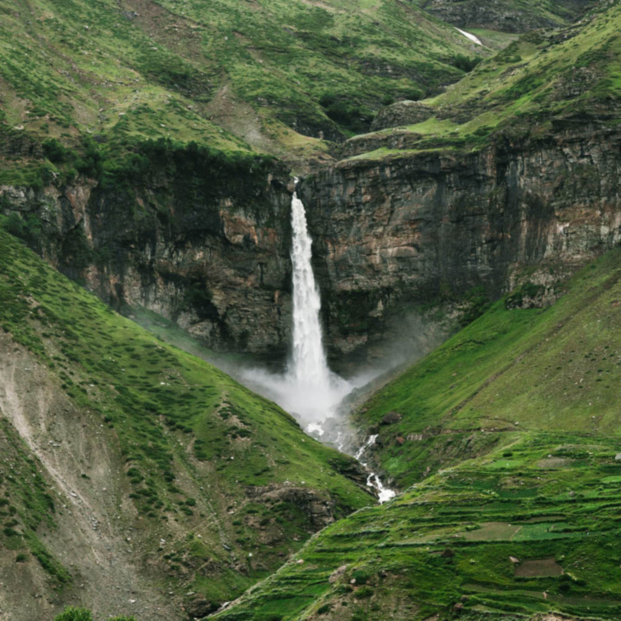 Sissu Waterfall