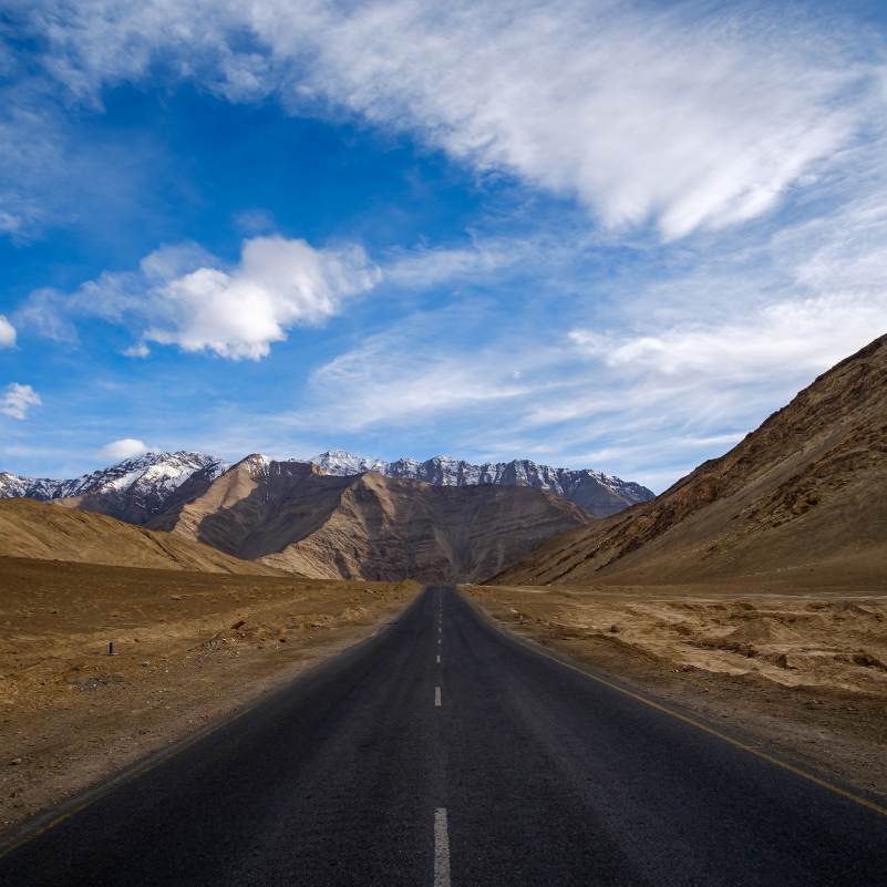 Roadside view of Magnetic Hill on the Srinagar Leh highway