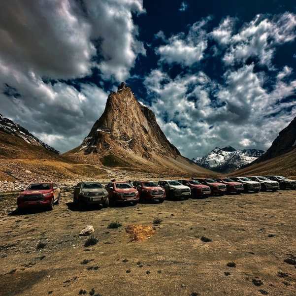 Shinkula Pass Road Status in April.jpg