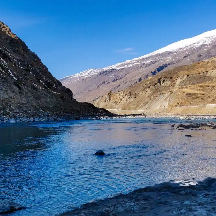 Sissu on the Lahaul Side