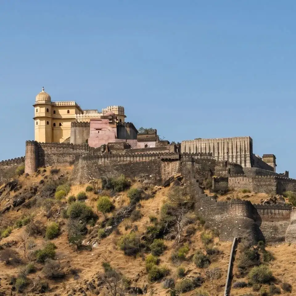 Royal-Udaipur-Tour-With-Kumbhalgarh-Fort-and-Ranakpur-Jain-Temple.webp