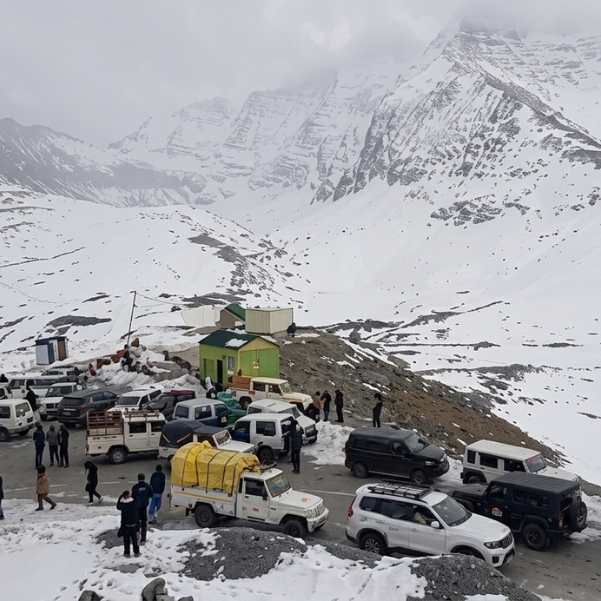 Shinkula Pass Weather in March.jpg