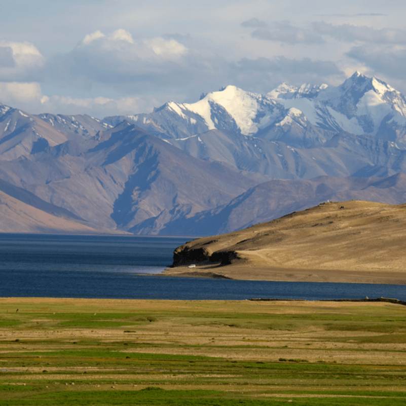 Scenic landscape at Tso Moriri Lake.jpg