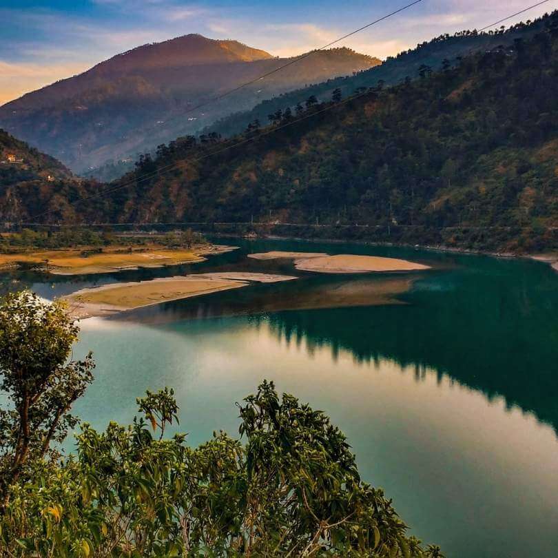 Pandoh Dam mandi.jpg