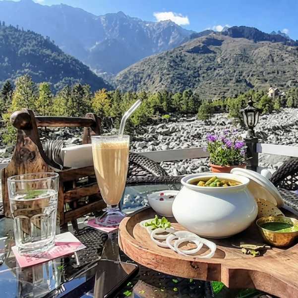 Cafes and Roadside Stops.jpg