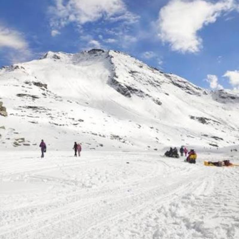 Is Rohtang Pass Safe for Snow Activities.jpg