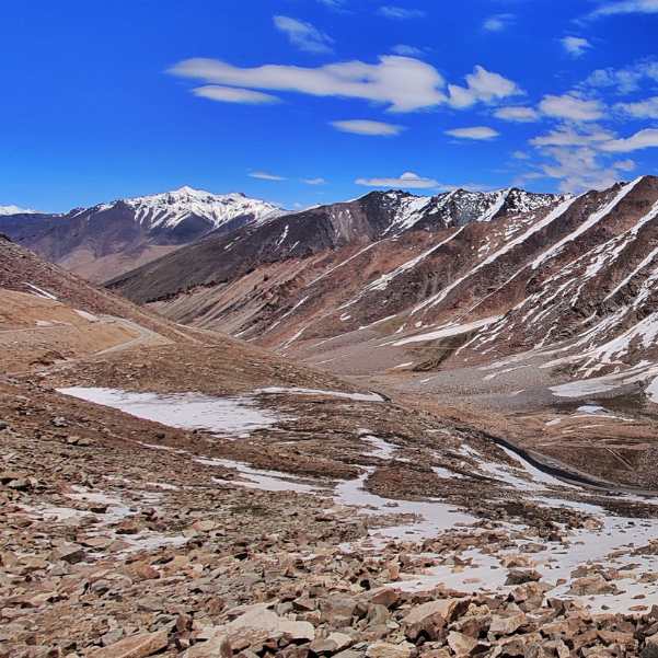 Common Mistakes Travellers Make at Khardung La in June.jpg
