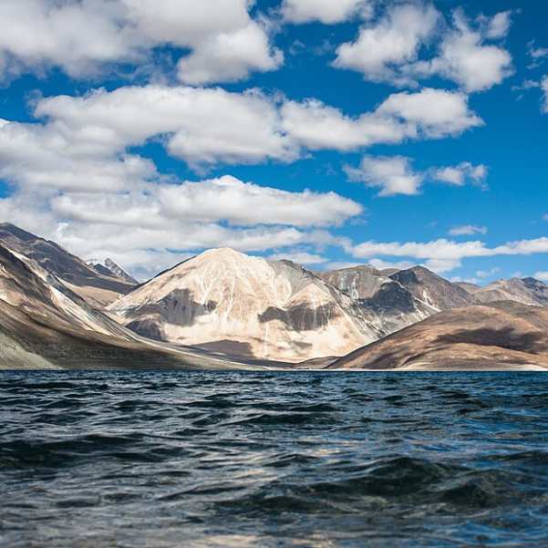 Which Lake Is More Beautiful_ Chandratal or Pangong.jpg