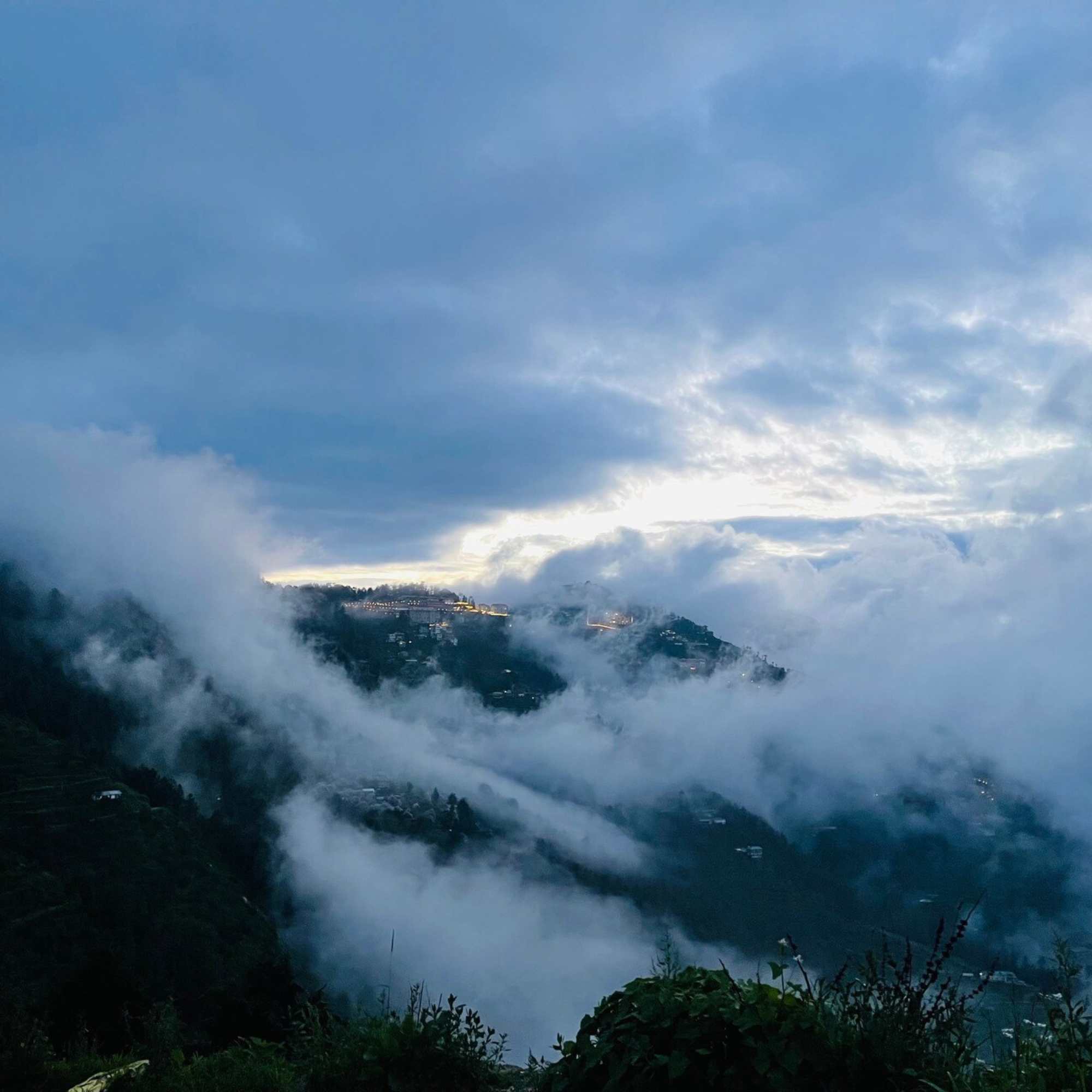 Fagu in Shimla known for apple orchards and scenic beauty.jpg