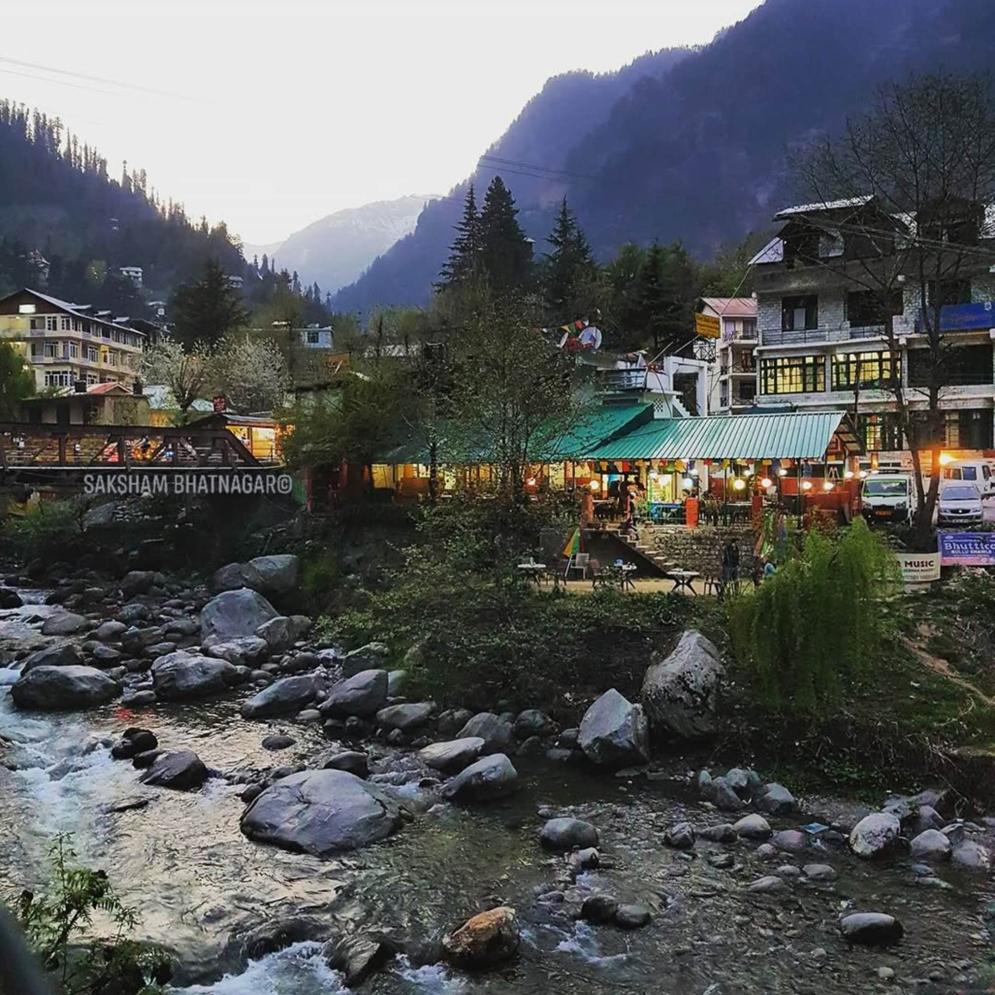 Cafes in Old Manali.jpg