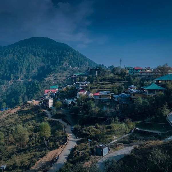 Which Is Better for Different Types of Travellers.jpg