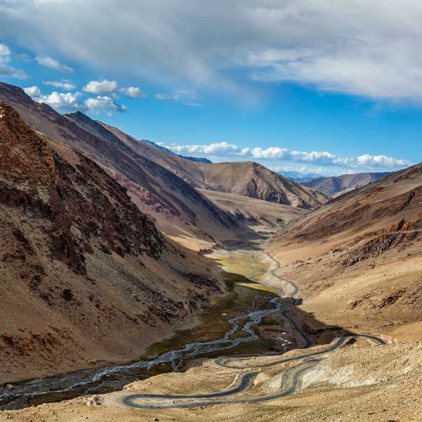 Best Alternatives If Baralacha Pass Is Not Open in April.jpg