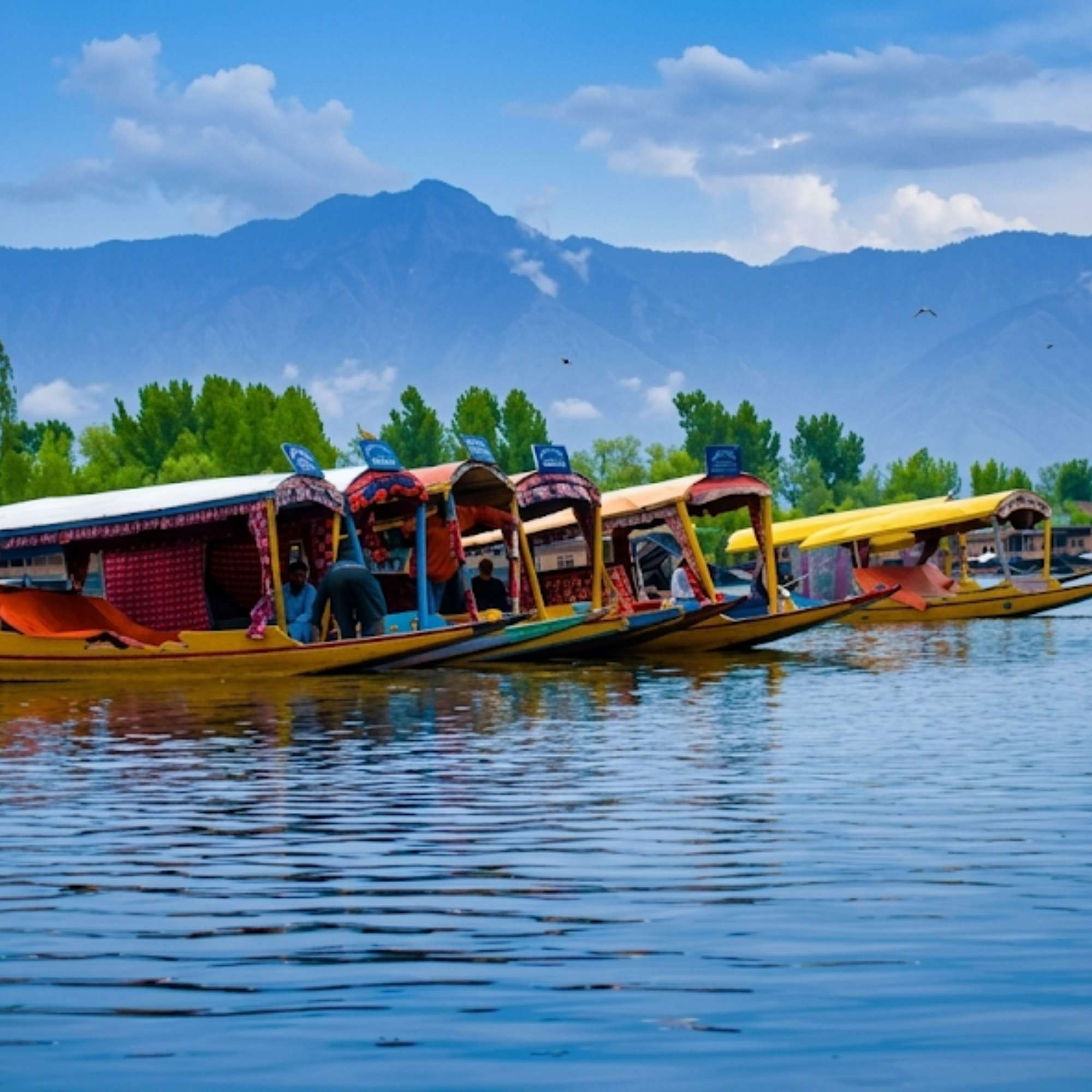 What Is a Kashmir Houseboat, and Does It Move?