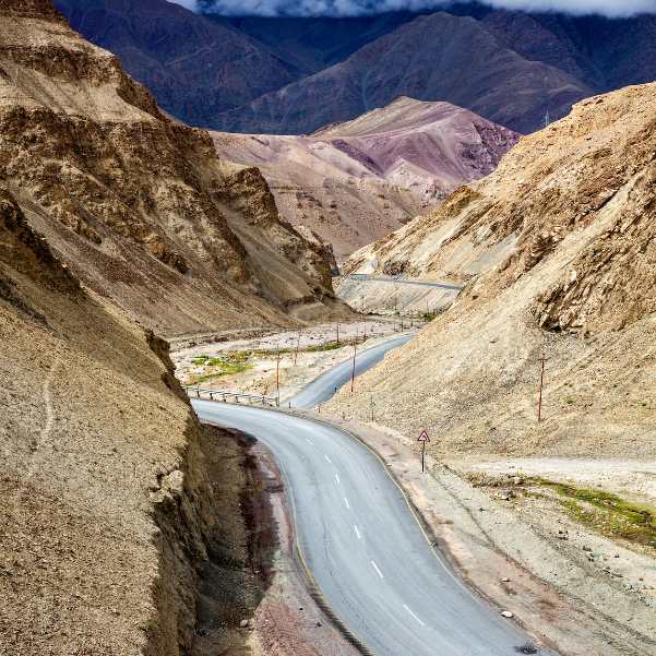 Srinagar–Leh Highway.jpg