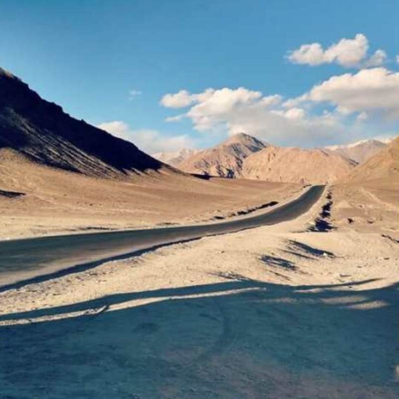 The optical illusion of Magnetic Hill where the downhill road appears to slope upward