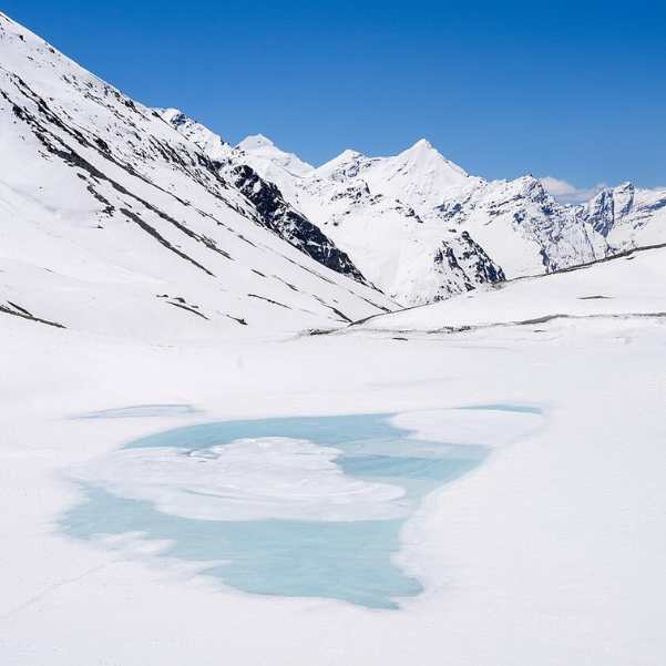 Will You See Snow at Shinkula Pass in May?