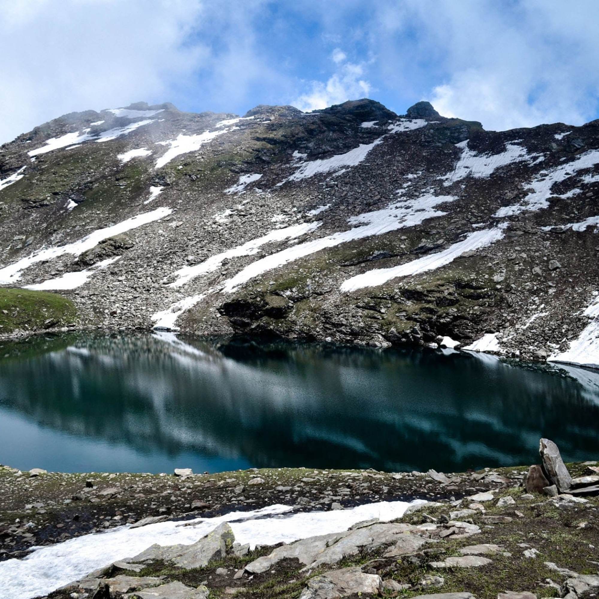 Snow covered trail on the Bhrigu Lake trek near Manali