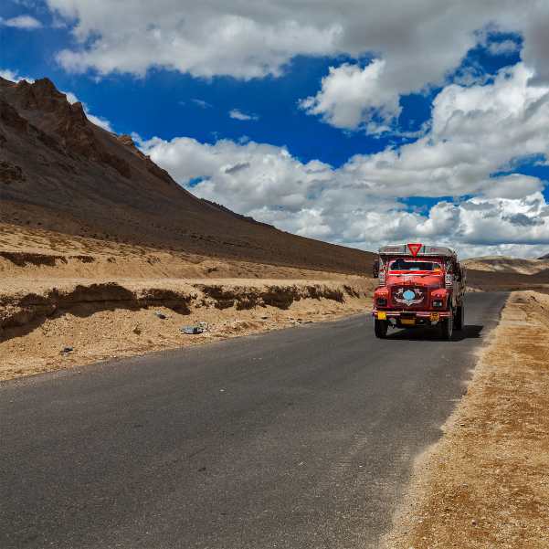 Manali–Leh Highway.jpg