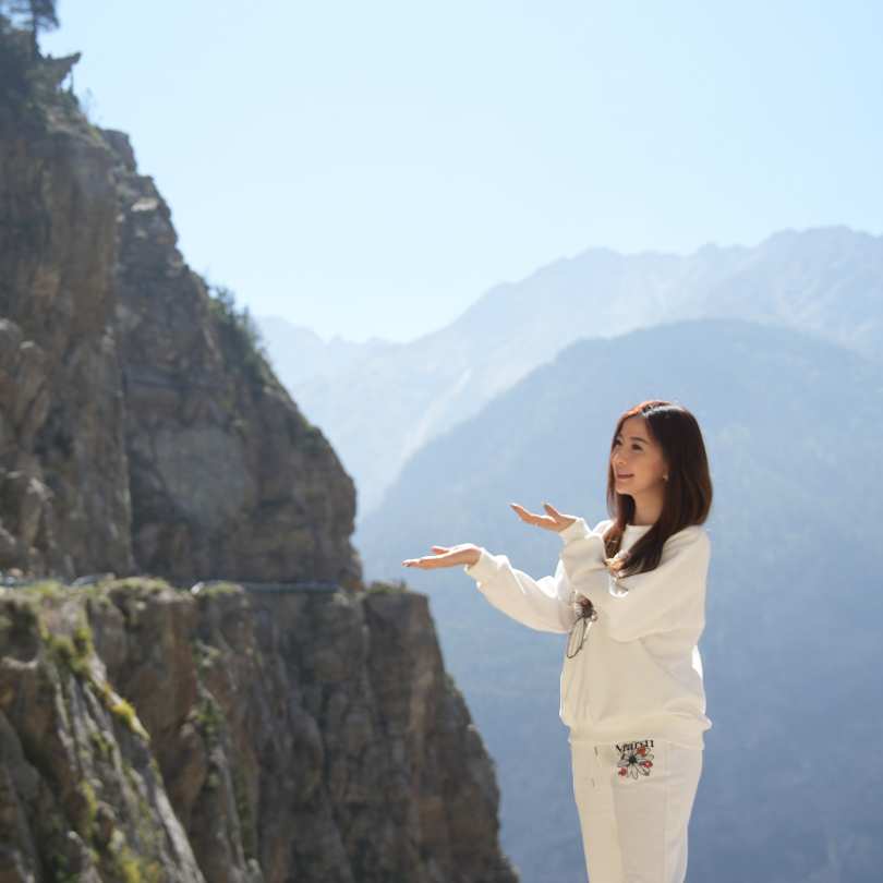 solo female travel spiti valley.jpg