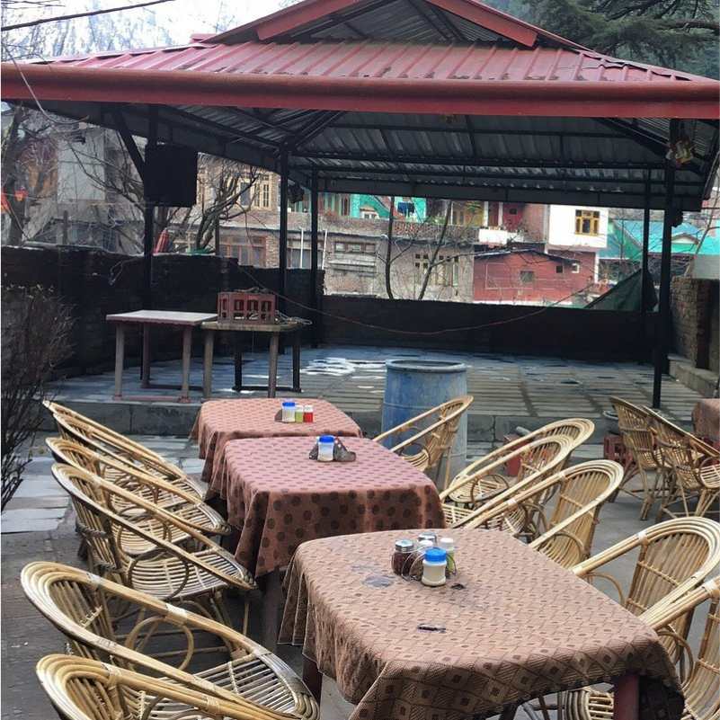 Why is Kasol famous for cafes and Israeli food.jpg