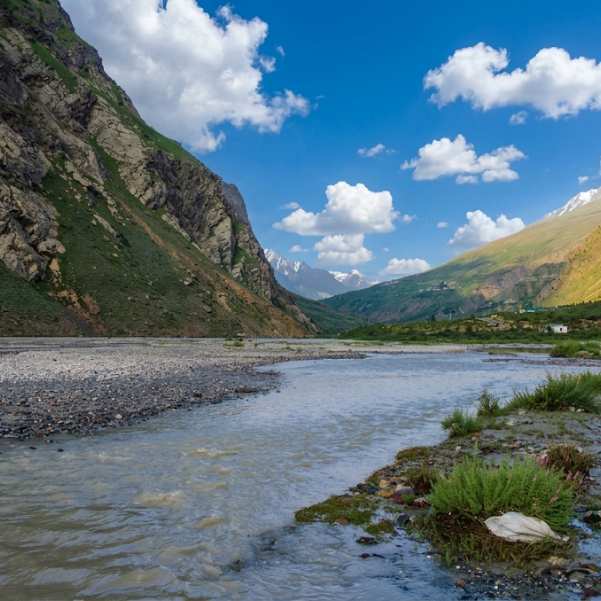 How Far Is Manali From Jispa And How Long Does It Take.jpg