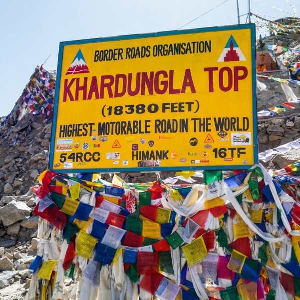 What Is the Temperature at Khardung La in June.jpg