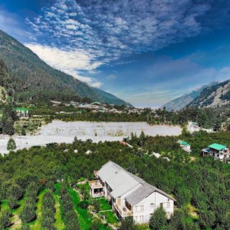 Batseri Village in the Sangla Valley with mountains