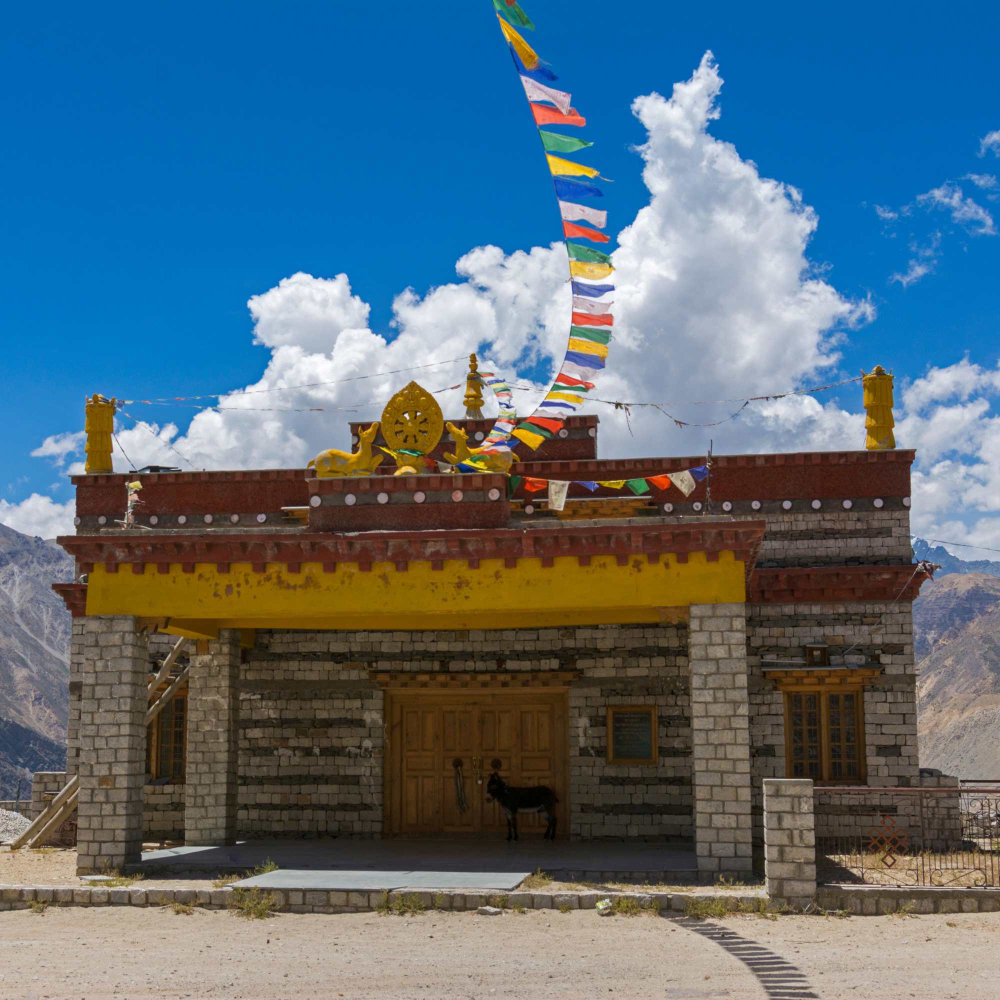 Vibrant market area of Kaza in Himachal Pradesh.jpg