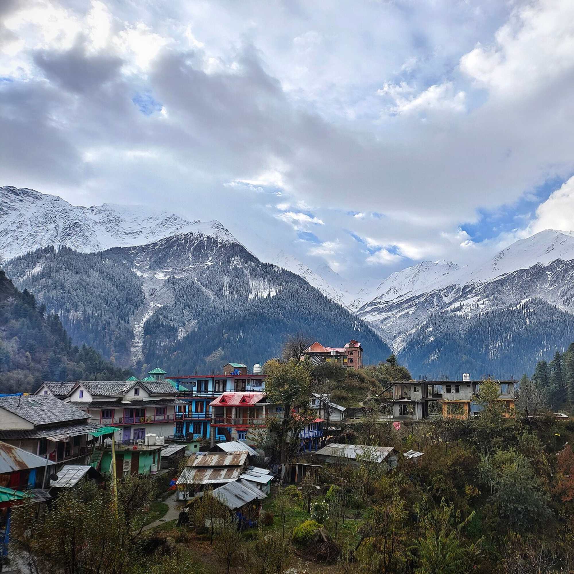 Best Time for Camping, Cafes and Riverside Stays