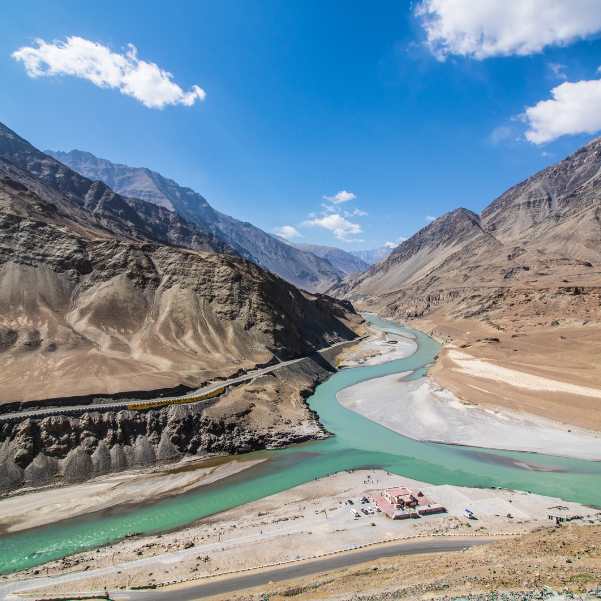 How Many Days Are Enough for a Ladakh Family Trip.jpg