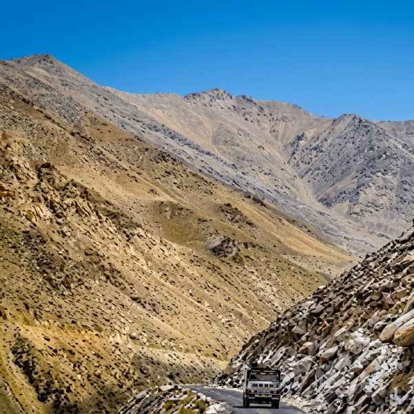 What Is the Weather and Temperature at Khardung La in July.jpg