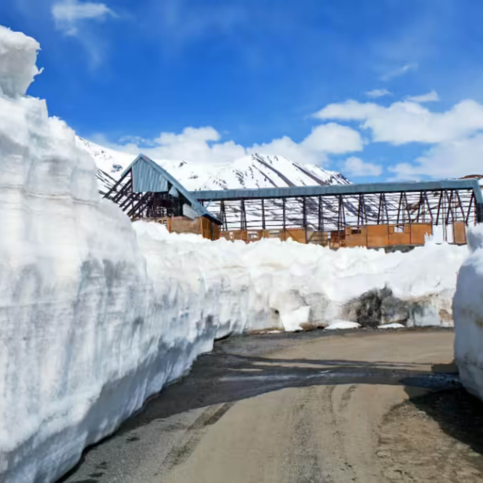 What Is the Best Time to Visit Rohtang Pass?