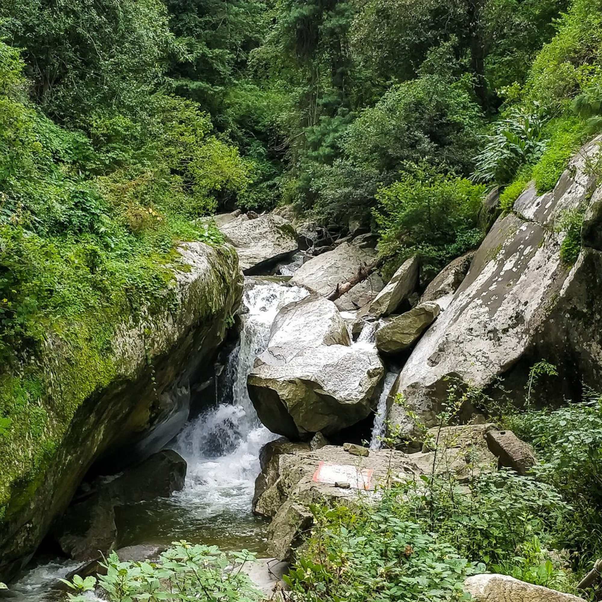 How Difficult Is the Giri Ganga Trek?