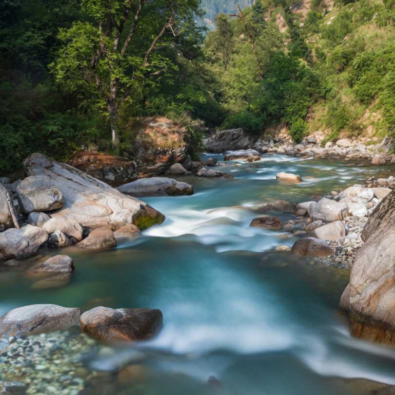 jibhi in april