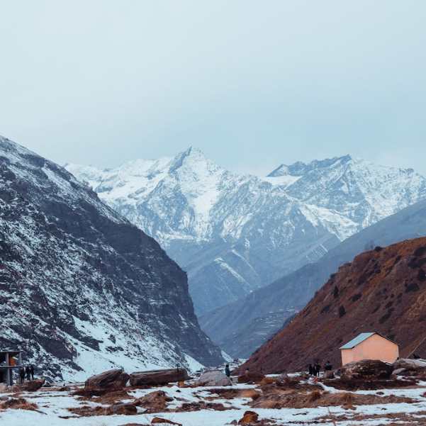 How to Reach Sissu Valley in May