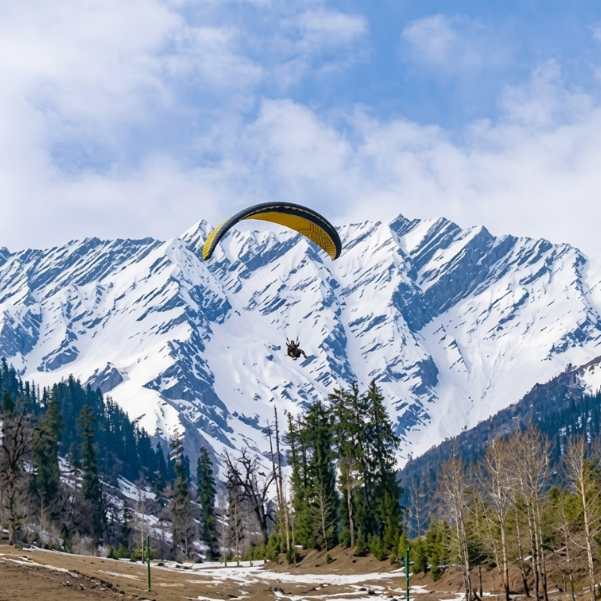 Is Paragliding Available in Solang in March.jpg
