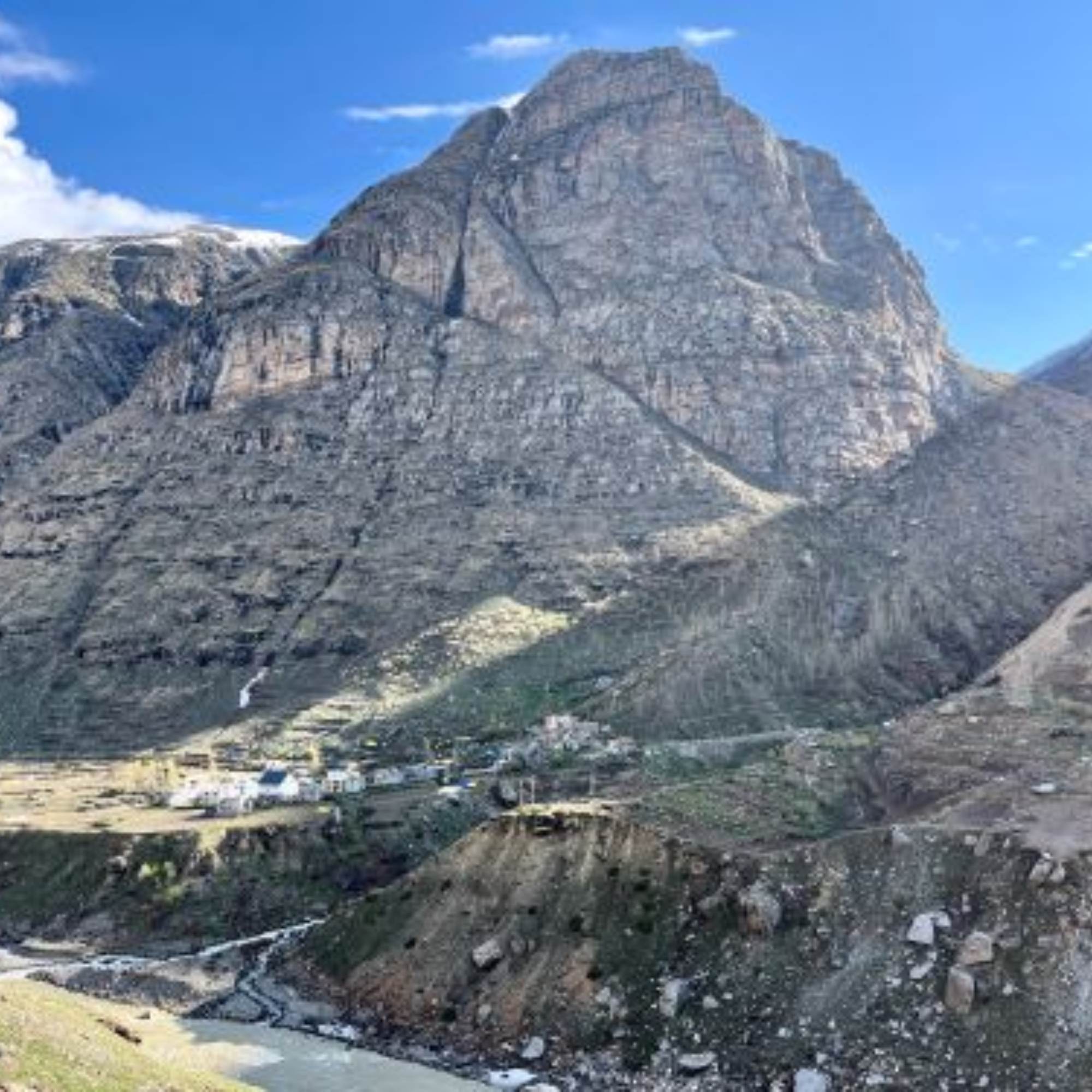 Can You Take a Private Car or Hired Taxi to Rohtang?