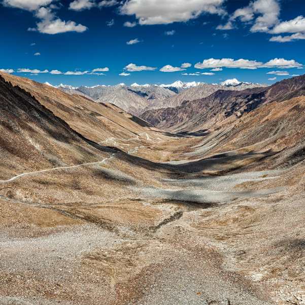 How Far Is Khardung La from Leh and How Long Does It Take.jpg
