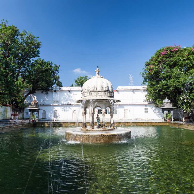 Ornamental fountains and marble pavilions at Saheliyon Ki Bari.jpg